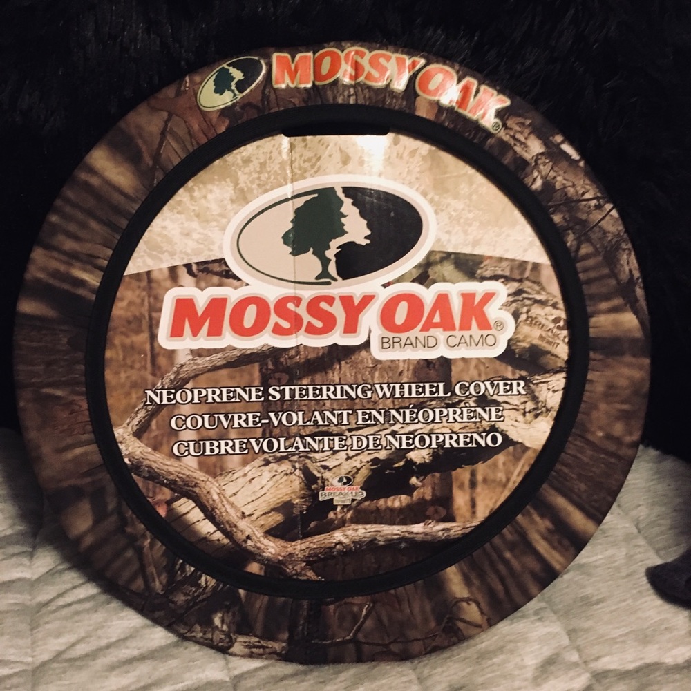 Mossy Oak steering wheel Cover